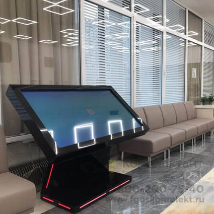 Интерактивный сенсорный стол Assistant (Ассистент)  Mini (Мини)  32' (регулировка угла наклона)